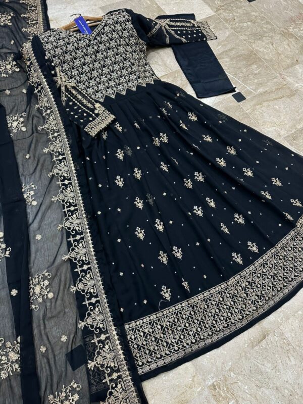 Front Crystal HandWork On Chest,Border With Heavy Embroidered Maxi,Dupatta And Trouser 3Pcs - Image 2