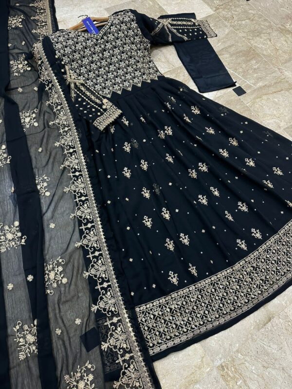 Front Crystal HandWork On Chest,Border With Heavy Embroidered Maxi,Dupatta And Trouser 3Pcs - Image 4