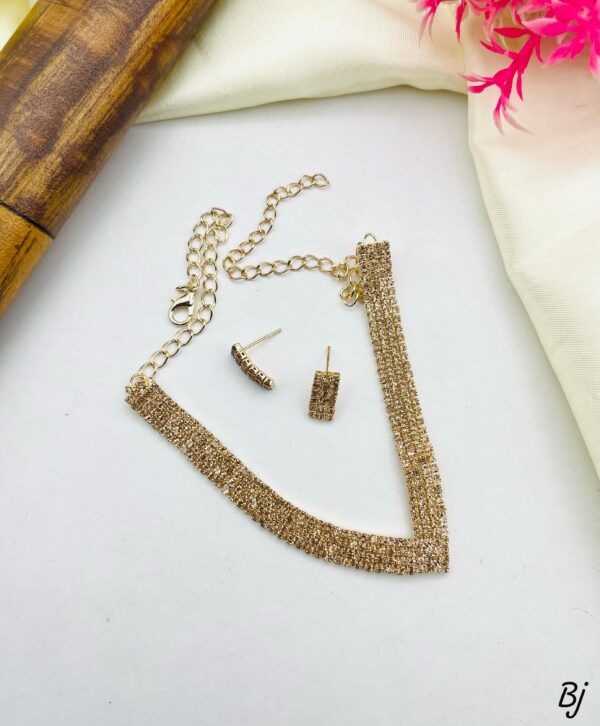 Fancy Beautiful Delicate Design Zircon Necklace With Earings