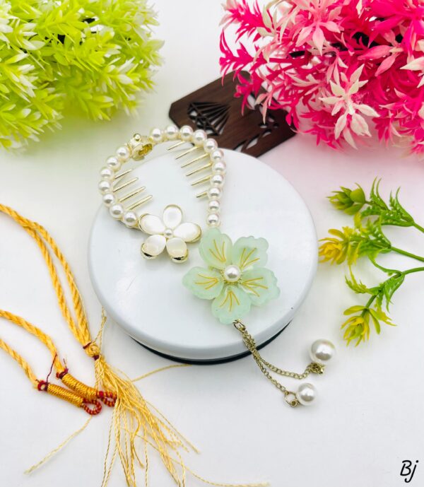 Fancy Beautiful Flower Design Hair Claw Clips With Tassel - Image 3