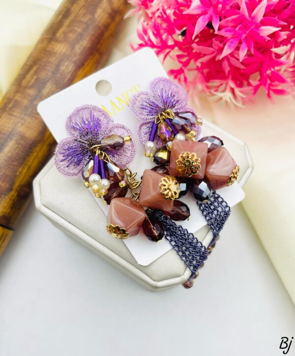 Fancy Beautiful Flower Design Ladkan Studs - Image 2