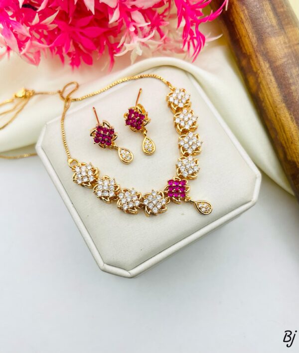 Fancy Beautiful Zircon Daimond Necklace Set With Earings