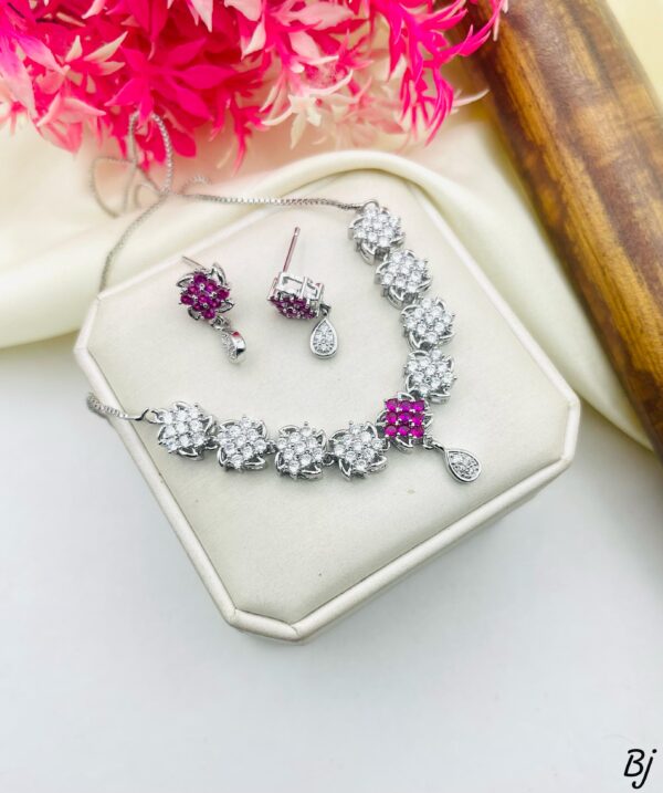 Fancy Beautiful Zircon Daimond Necklace Set With Earings - Image 3